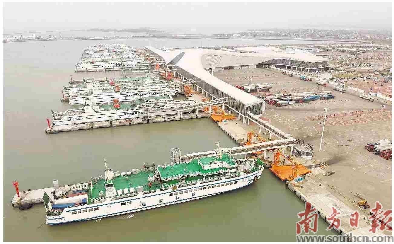 琼州海峡发送旅客约420万人次_湛江_船舶_海口海事局
