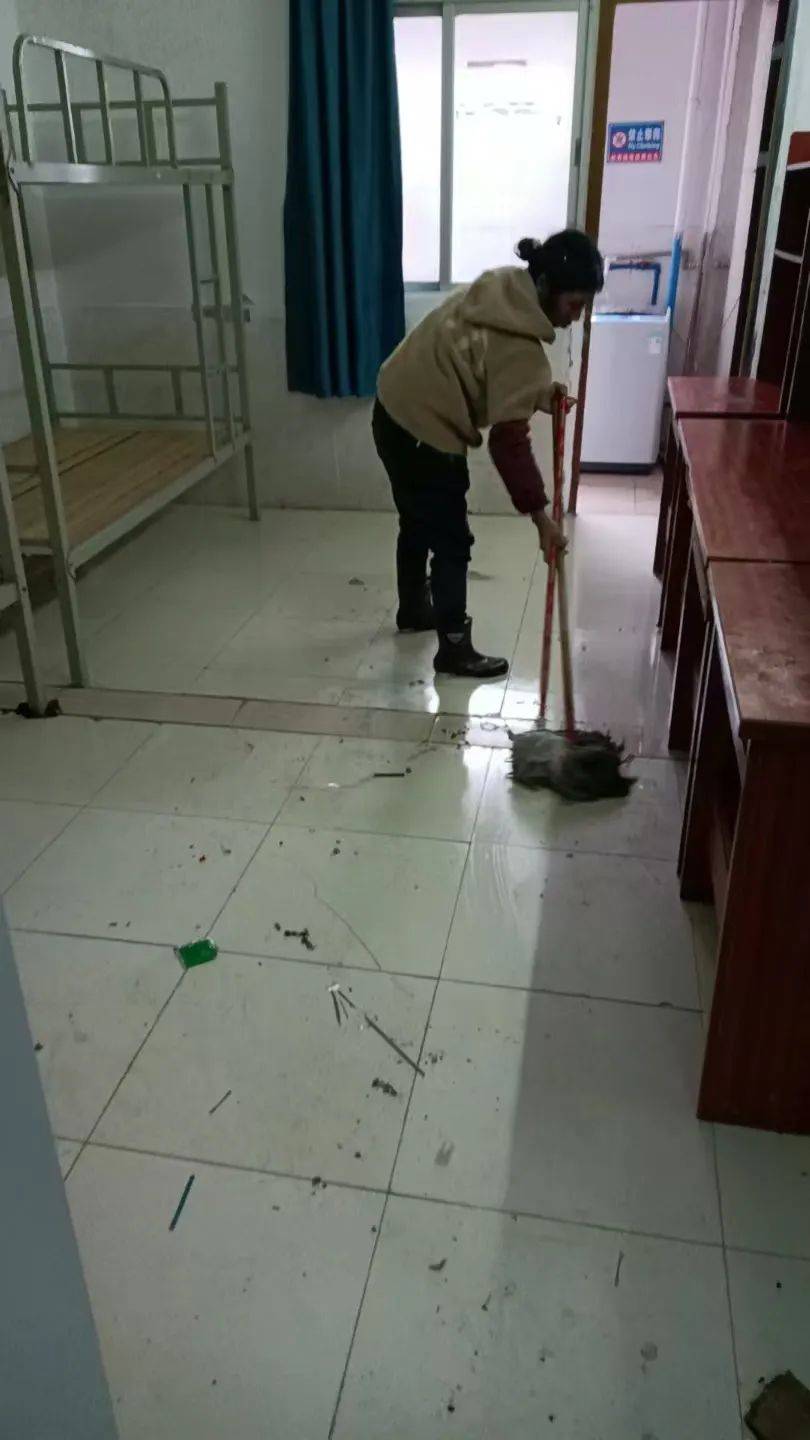 "洗"迎新学期,"净"待学子归