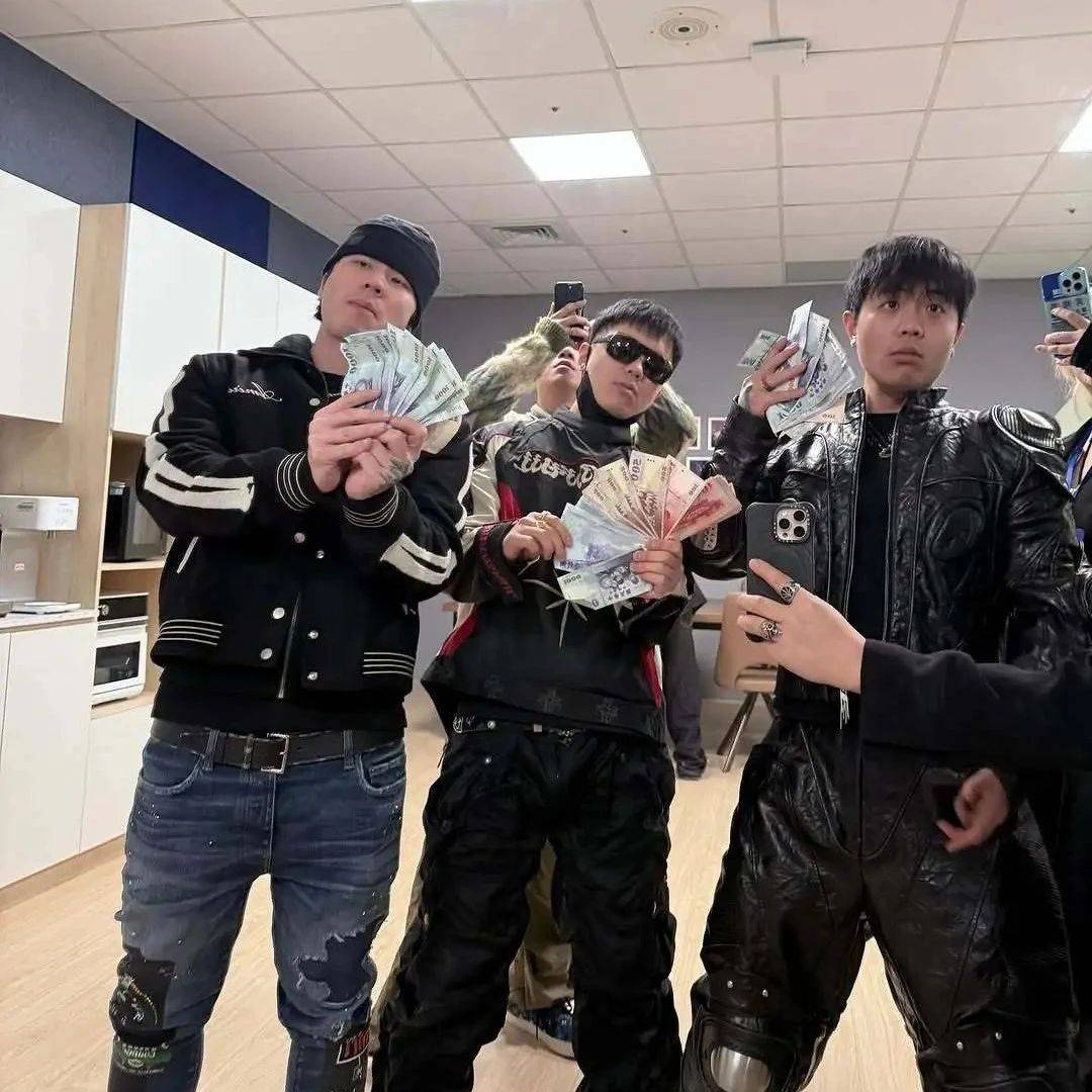 五人组成员最新合影!_台北_连麻_合体