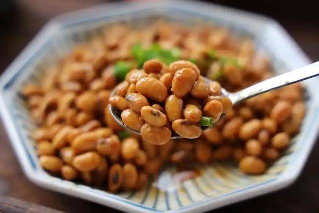 甲流来袭，饮食调整提升免疫力！，甲流高发季，正确饮食增强抵抗力！