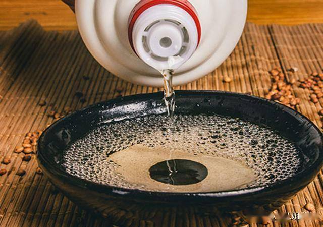 从男人爱酒，看被价格埋没的极品粮食酒