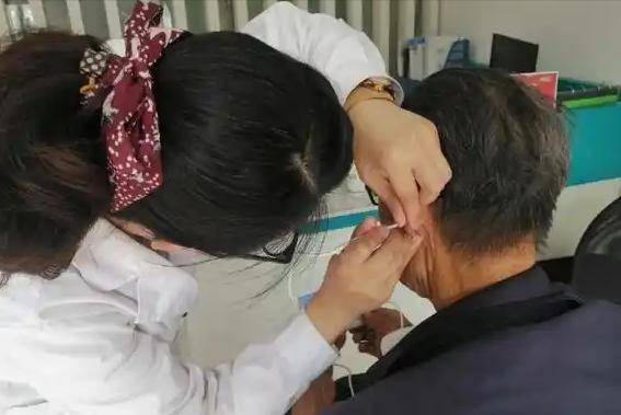 长期与水果“绝缘”，身体变化惊人！ 老年人不爱吃水果？小心这些健康危机！