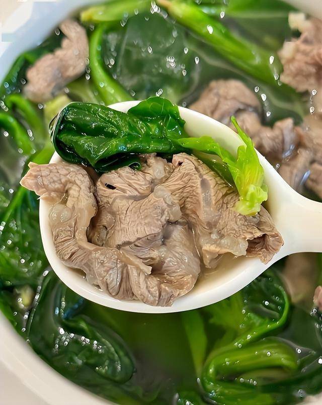 中老年人骨骼保健秘籍：五款汤品大揭秘