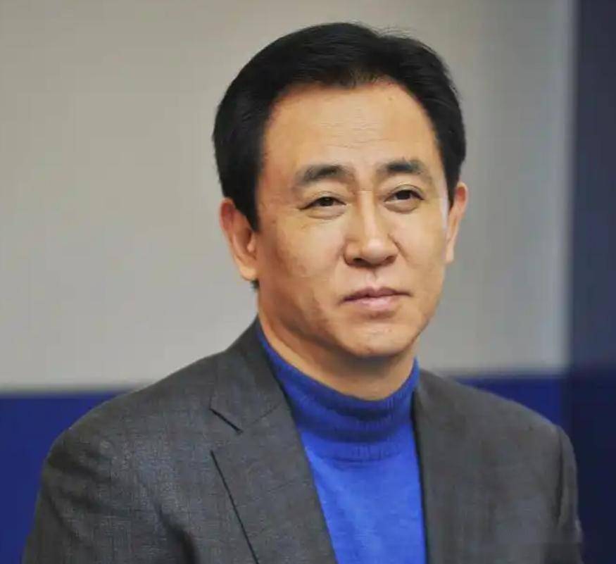 还没等到恒大调查的结局,等来了许家印前妻"暴出"一个惊天大瓜