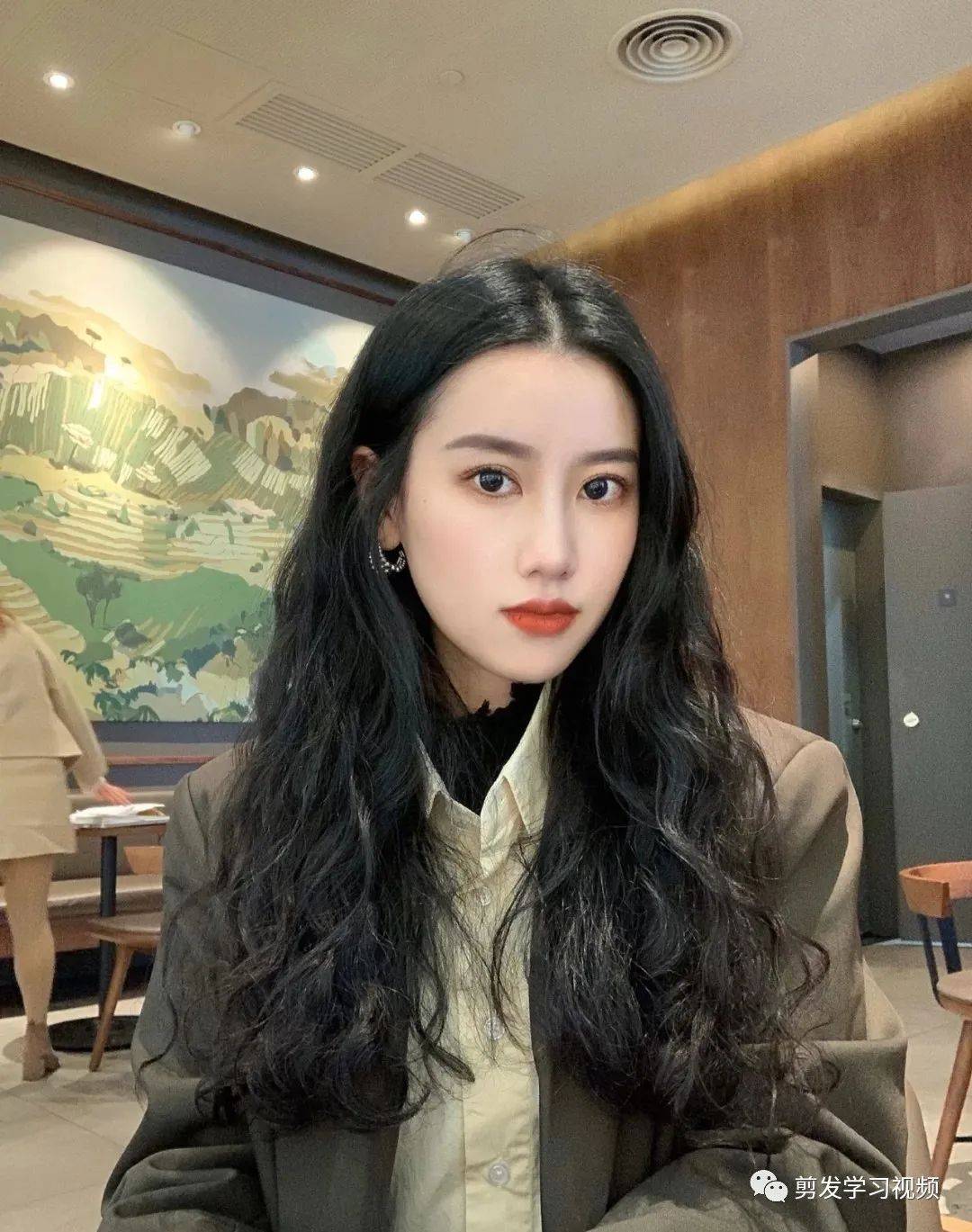 微胖瓜子脸女生发型