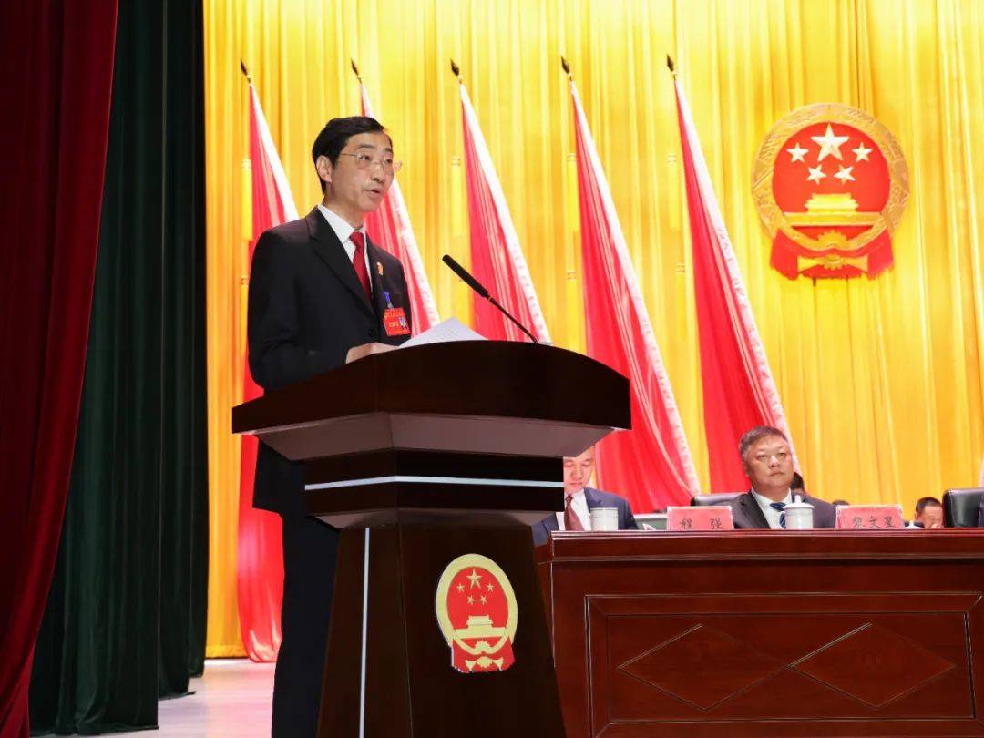作法院工作报告金湾区人民法院党组书记,院长郭志俊会议听取了金湾区