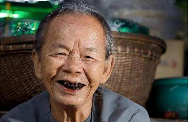 别让“健康果类”成了致癌隐患，这些果类，吃多了可能会致癌