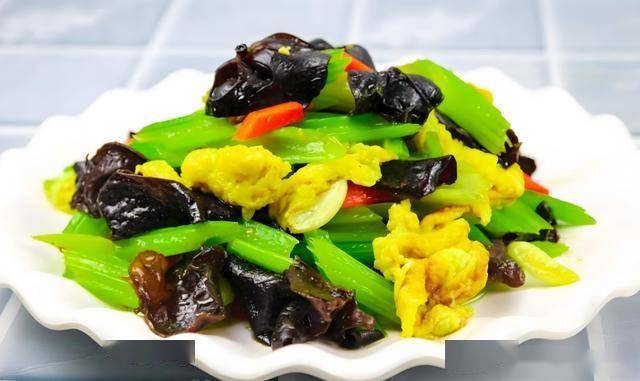 气温波动别慌，这些维C美食来帮忙 清明时节增强免疫力的美食秘籍