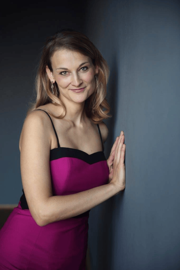 斯蒂芬妮・蒂莫舍克-贡平格stephanie timoschek - gumpinger 斯蒂芬妮・