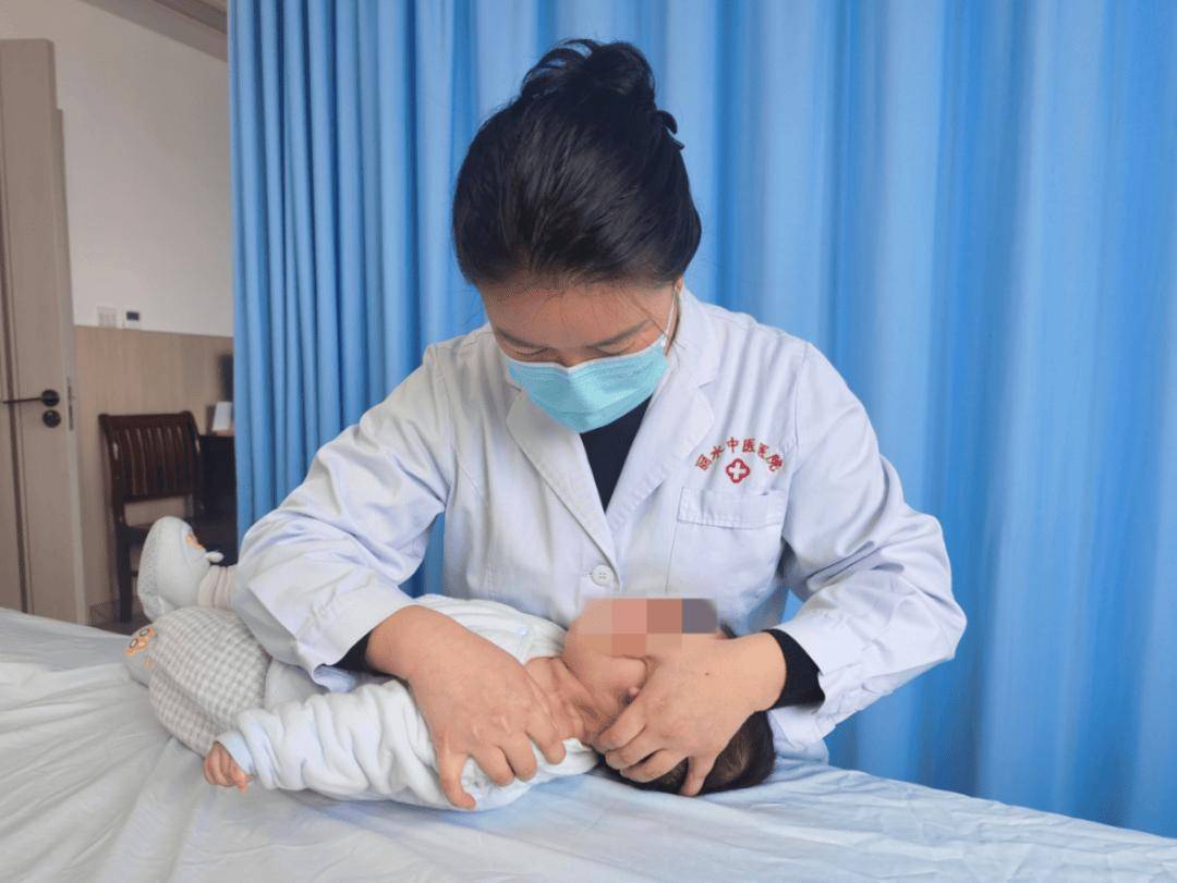 小儿斜颈莫忽视,中医推拿有妙招!