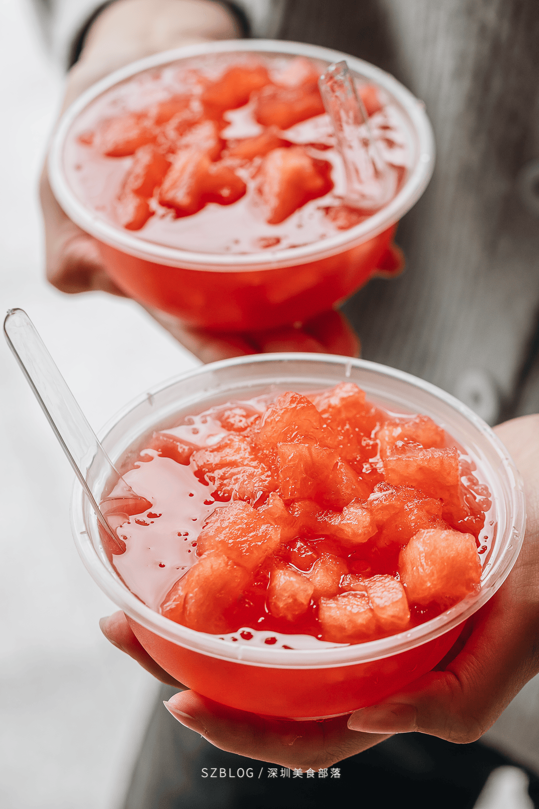 糖水种类很多,西瓜冰,西米露系列,老式糖水.多到连老板都数不过来