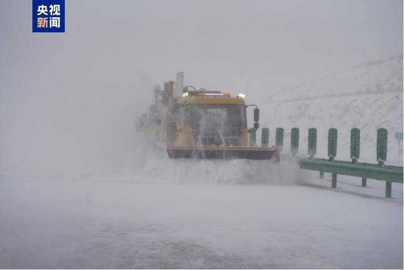 内蒙古东部地区仍有降雪!部分高速及国省干道线路段实施管制_白音_锡林浩特_西乌旗