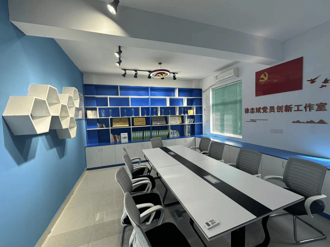 抚州市总工会到鹰潭供电段徐志斌劳模创新工作室观摩交流