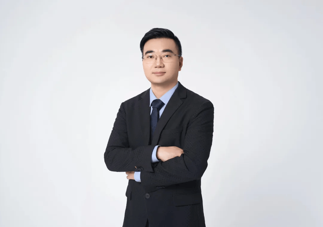 珀莱雅首位CDO上任_搜狐网