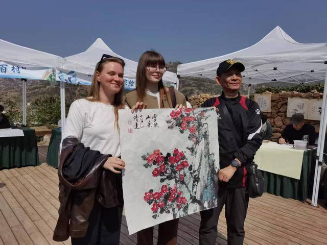 雷火竞技平台100多亩茶园日产干茶10余斤崂山春茶“稀罕”上市(图4)