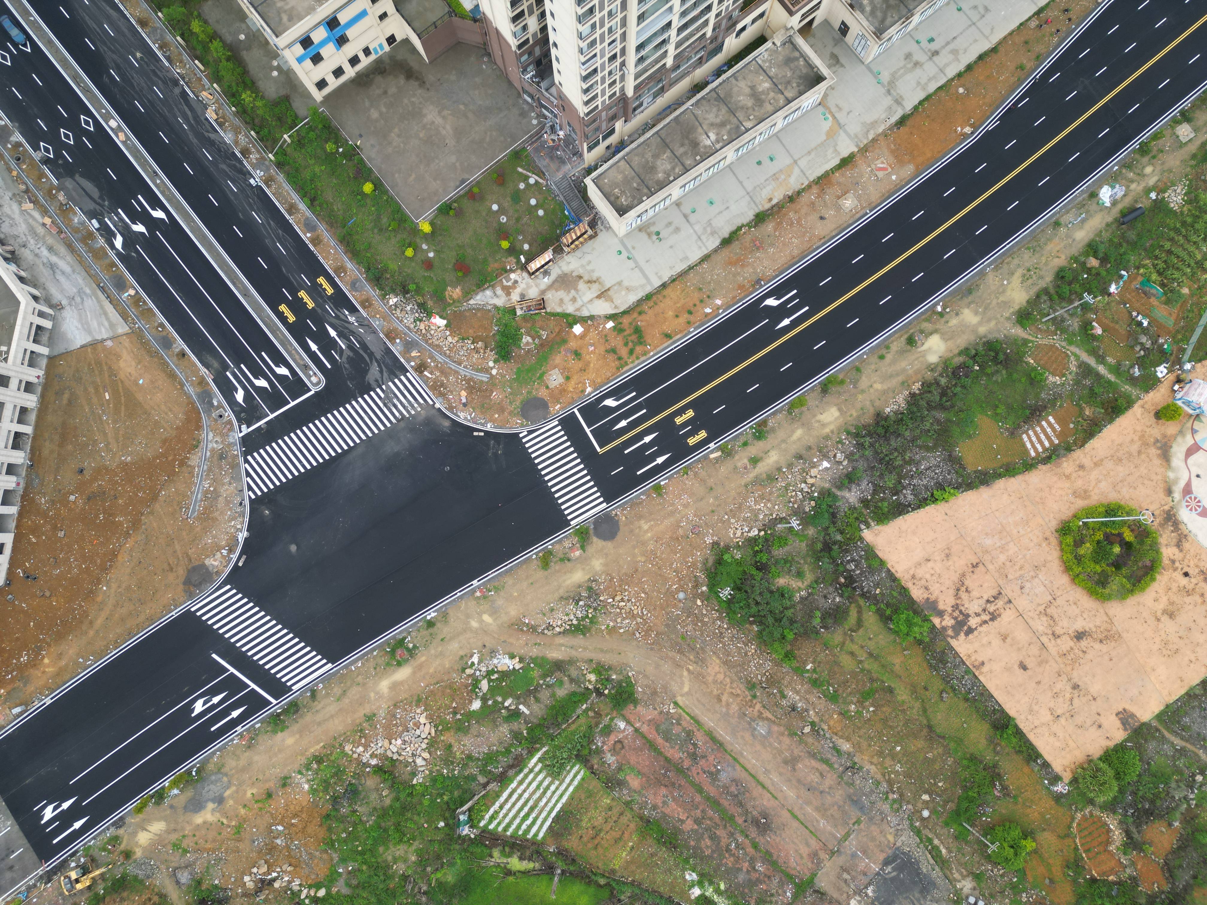 双向4车道!毕节城区一道路即将完工通车