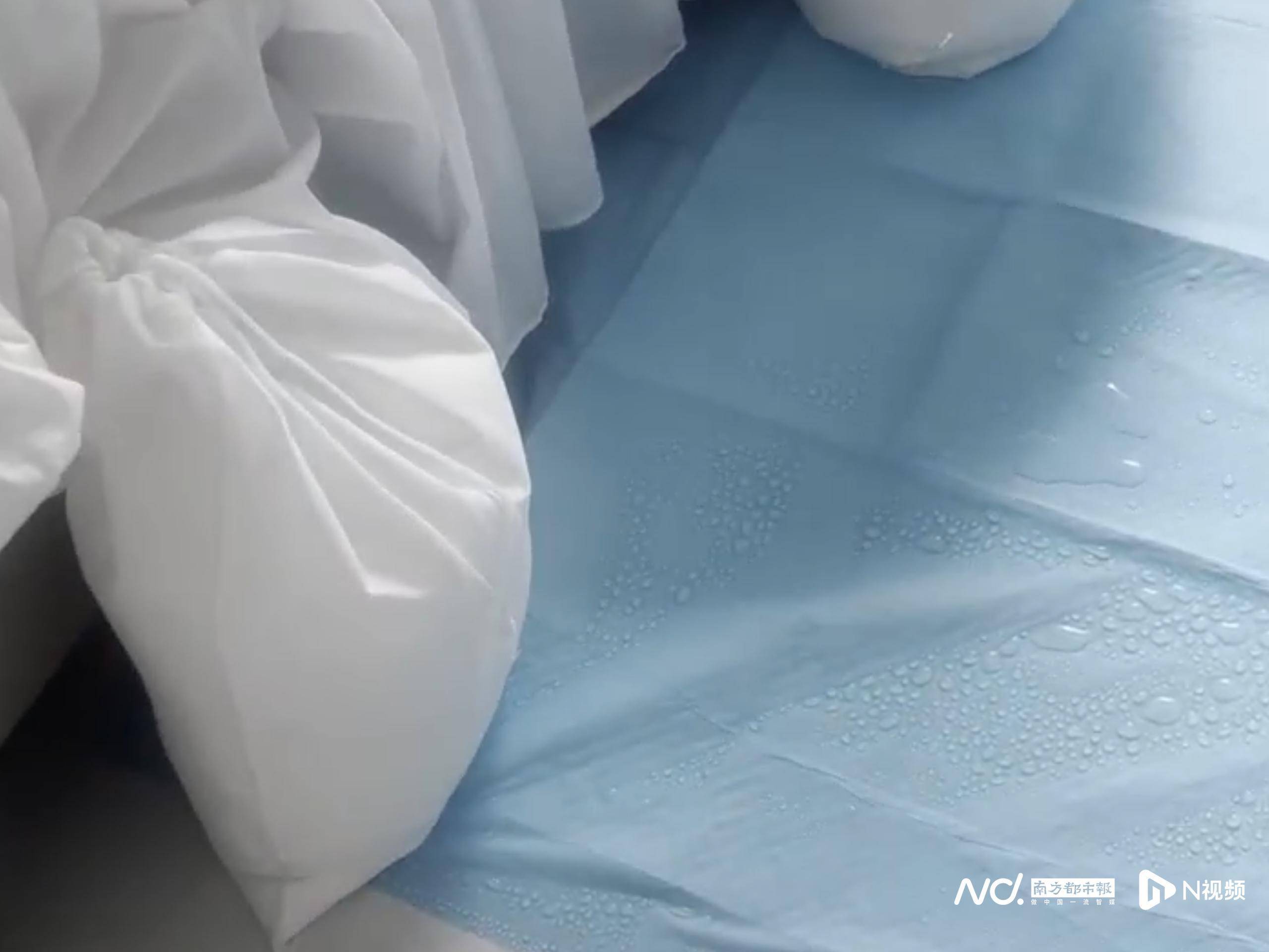 深圳一小区超百户称空调致墙体发霉、地板积水，街道办回应