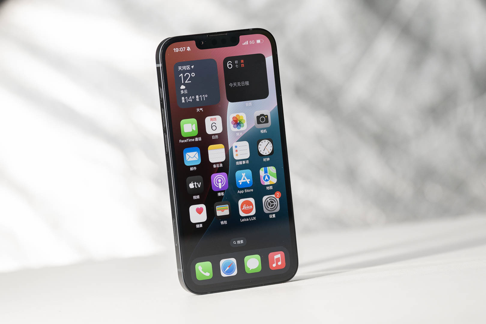 苹果陷价格纠结：iPhone 16靠国补卖爆，iPhone 17却酝酿涨价