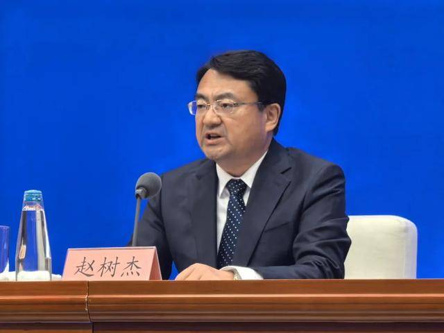 中宣部文明培育局局长点名“饭圈”乱象等问题