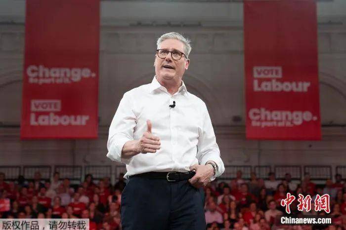 涉嫌在英首相住宅纵火 21岁男子被正式起诉-华闻时空