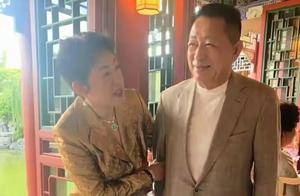 汪小菲父亲出席婚礼,大佬范十足全程笑脸,对马筱梅这儿媳很满意_汪则翰_张兰_自然
