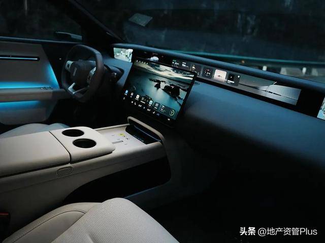 吐槽新车都装大屏幕，法拉利CEO：你是开车不是看电视