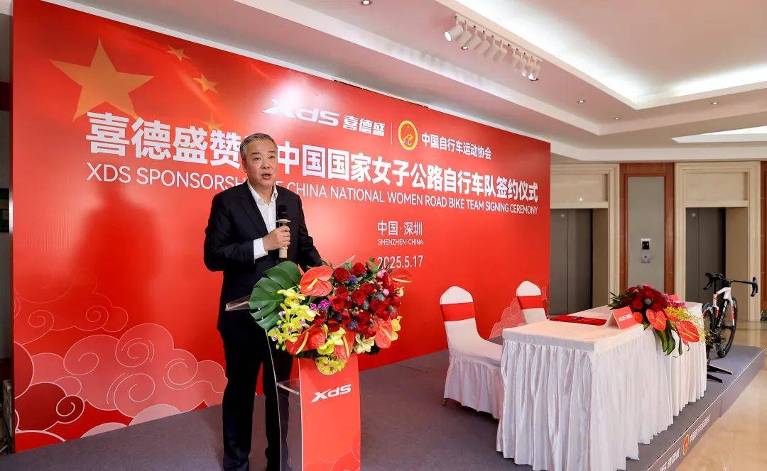 亚马尔：我认为梅西是史上最佳球员，但我想书写自己的故事
