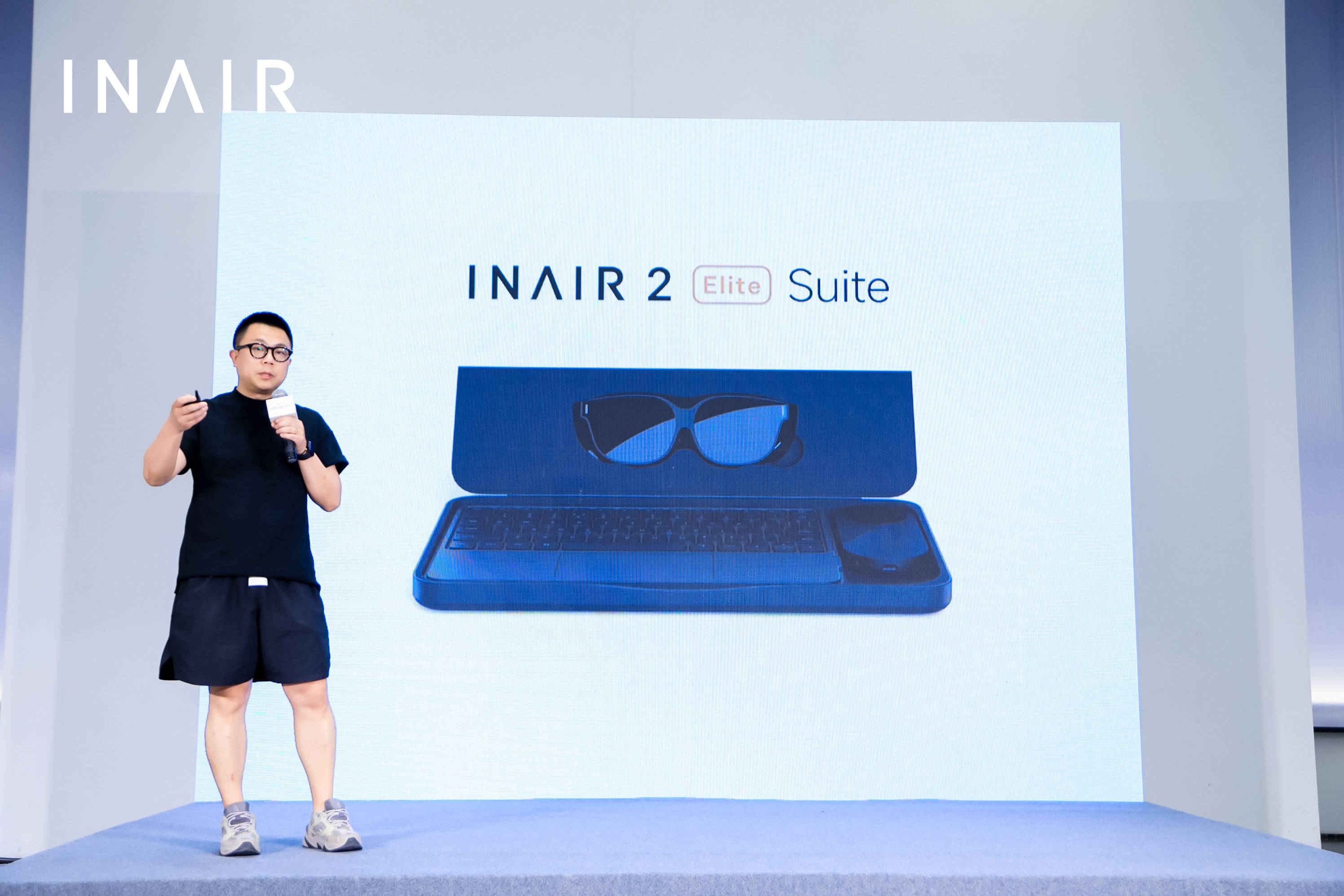 空间计算机很好，但苹果、INAIR、魅族谁更接近未来？