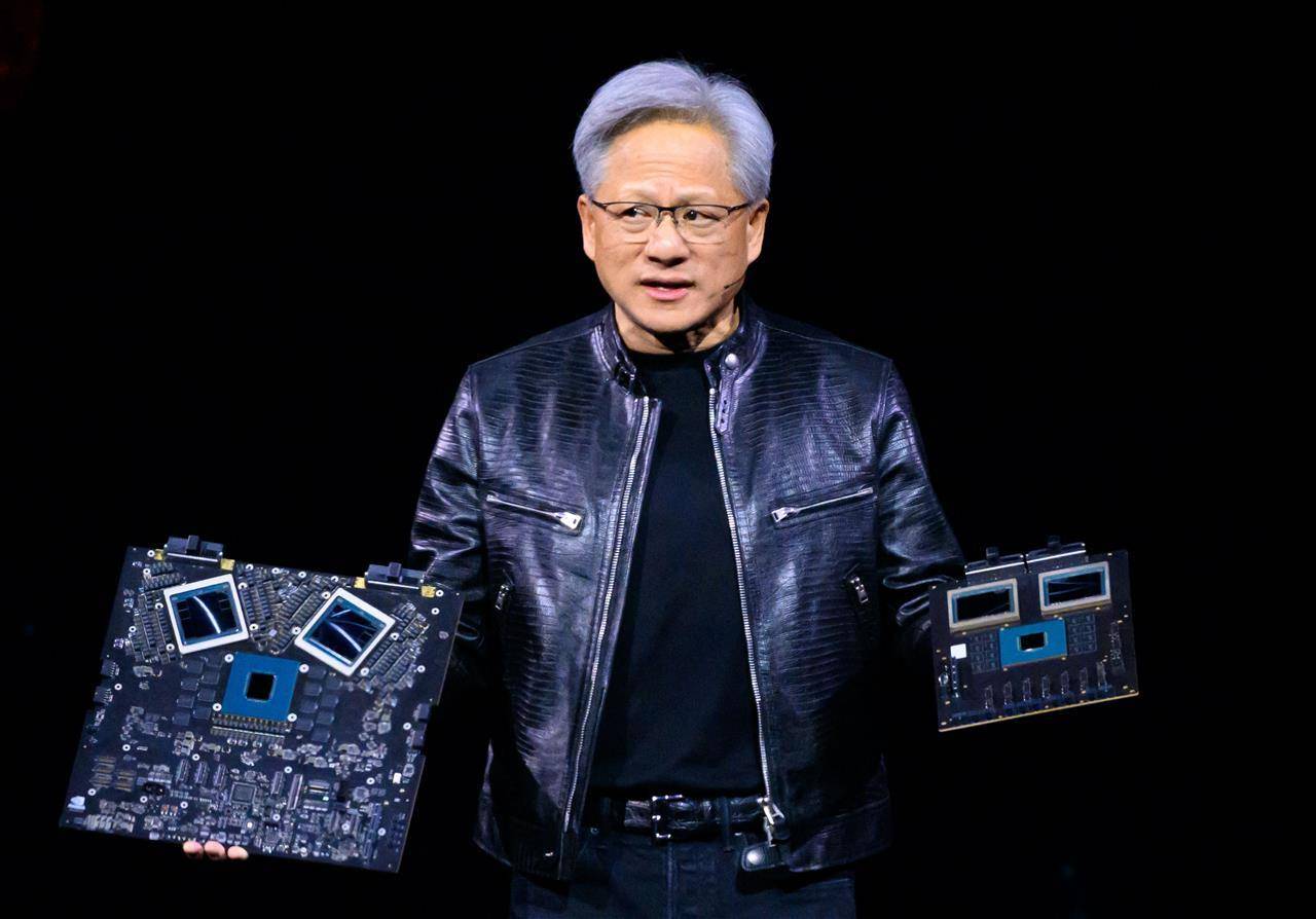 黄仁勋：全球一半AI人才都是中国人，美国根本阻挡不了中国发展