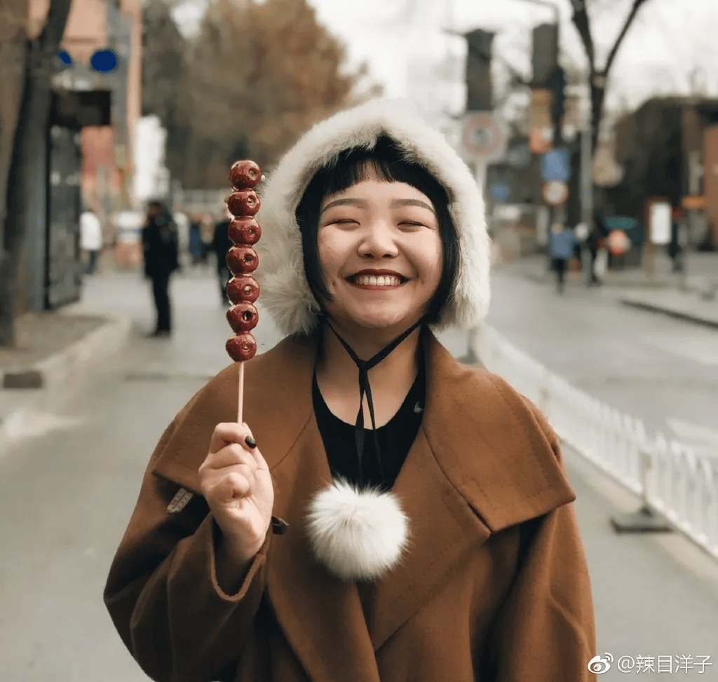 “内娱第一搞笑女”暴瘦20斤，美到全网认不出：她是换头还是换脸了？