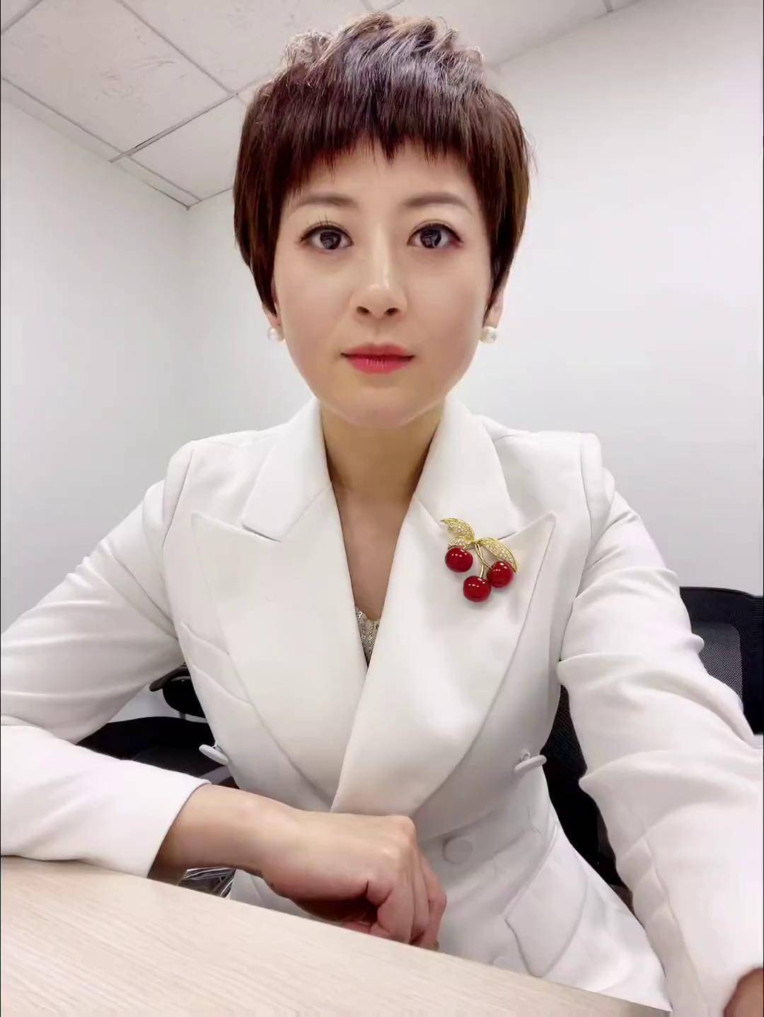 养育男孩子要有小手段亲子关系 大v说 家庭教育 主持人曹琳琳
