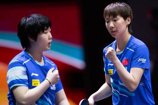 世乒赛:王曼昱/蒯曼晋级女双四强 世乒赛:王曼昱/蒯曼晋级女双四强