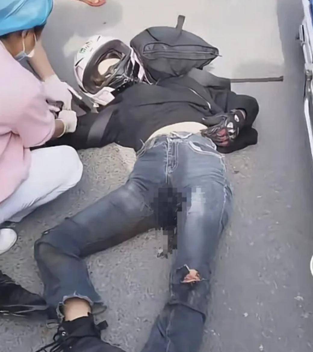 台湾女子骑车连闯红灯失控自撞身亡