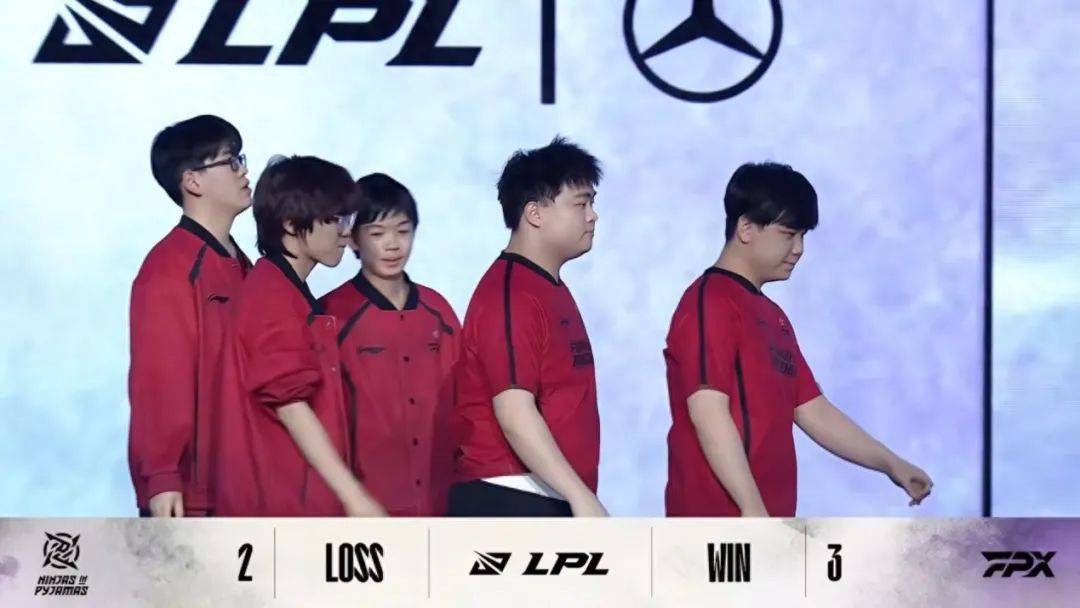LPL涅槃之战：Doinb面临退役，FPX奇迹再现