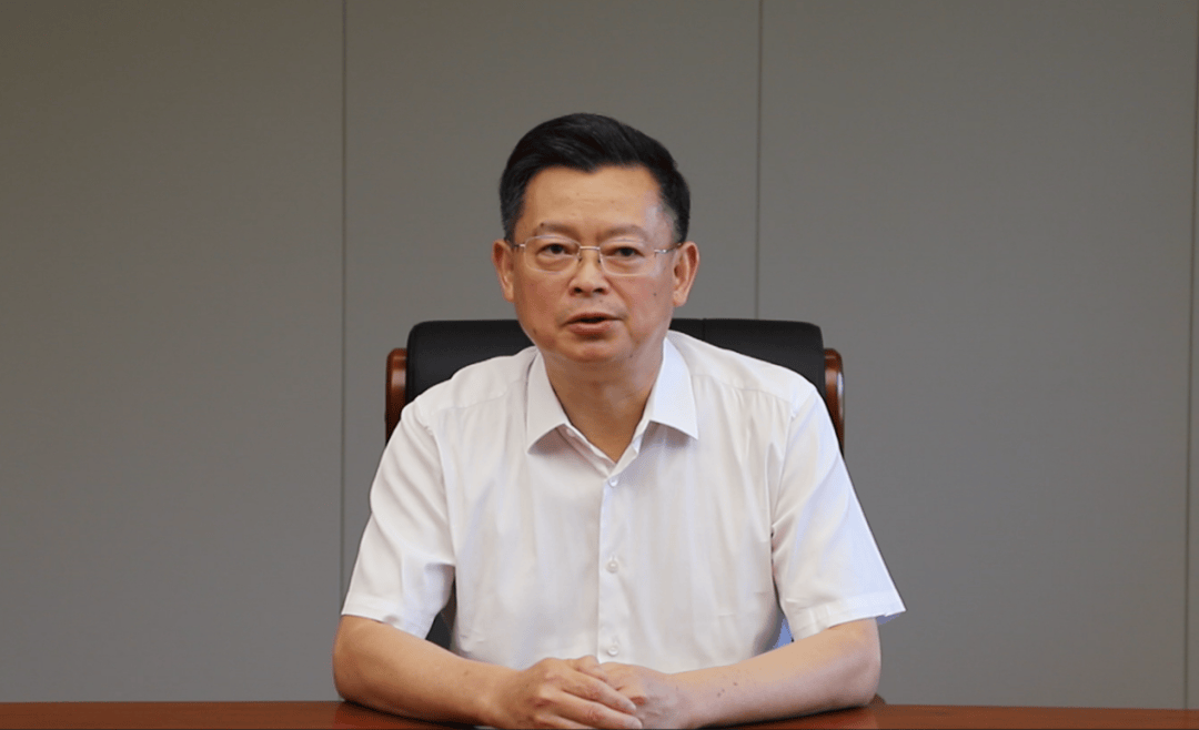 国家国防科技工业局原副局长张建华，主动投案