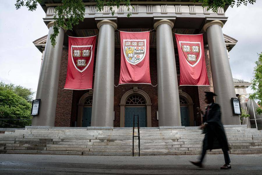 U.S. Judge to Issue Preliminary Injunction Against Trump's Ban on Harvard's Enrolling Intern