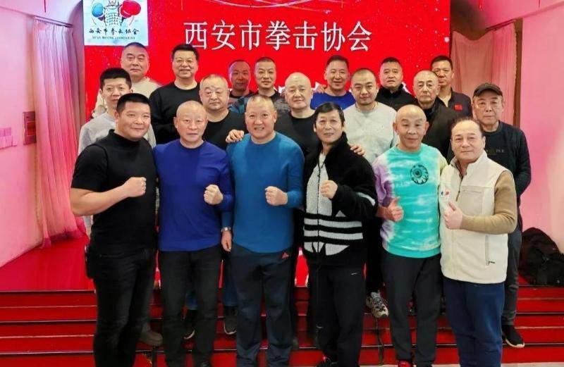 拳击手变身龙舟勇士：西安秦士龙舟队征战2025勉县龙舟大赛