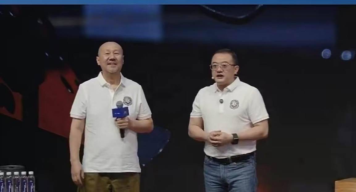 腾格尔助阵重庆车展，福特探险者亮相！