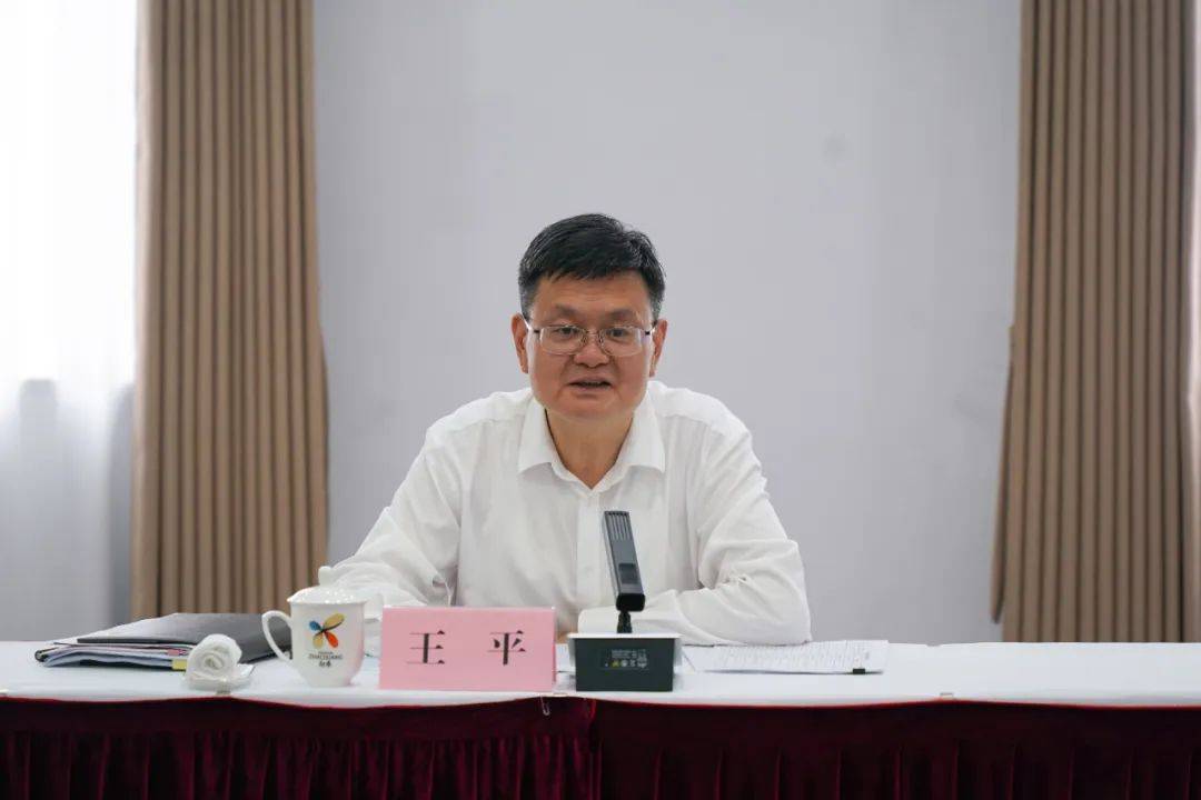 区领导调研赵巷镇