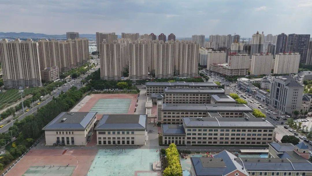 猕猴桃的生活小观察 新城学校:特色教育 多元成长