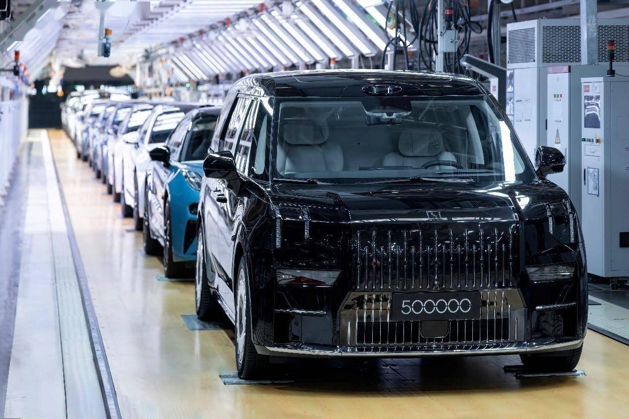 极氪50万台豪华纯电下线，国产高端品牌出海新里程碑！_搜狐汽车_搜狐网