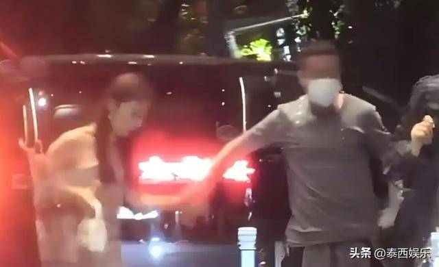 一天4个瓜带美女回酒店、婚内出轨、霸凌威胁娱圈的瓜真劲爆最近比较劲爆的大瓜