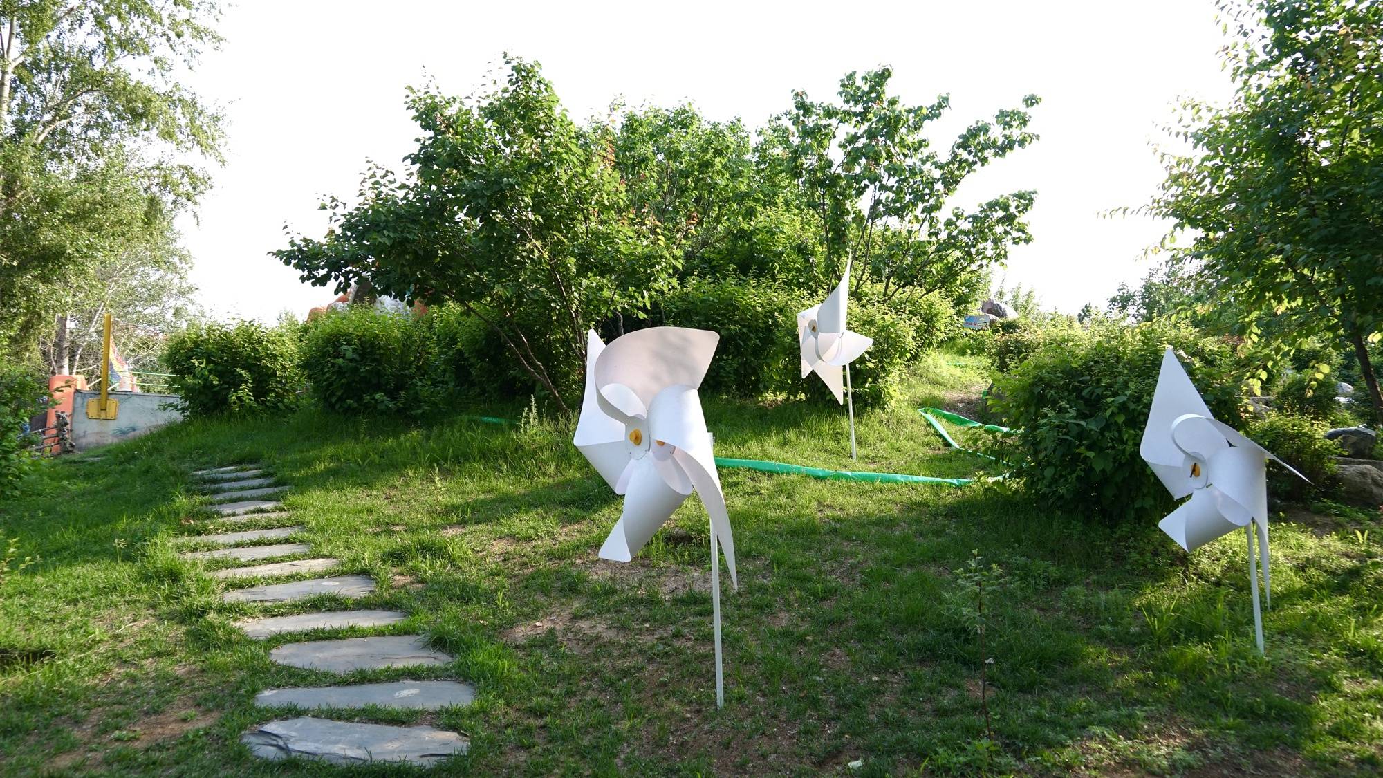 一“齐”游夏 | 梅里斯湖风景区：在湖光树荫下遇见清凉与浪漫_一“齐”游夏 | 梅里斯湖风景区：在湖光树荫下遇见清凉与浪漫_