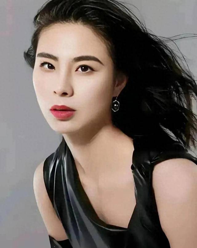 女篮女神王思雨,实力与美貌兼备