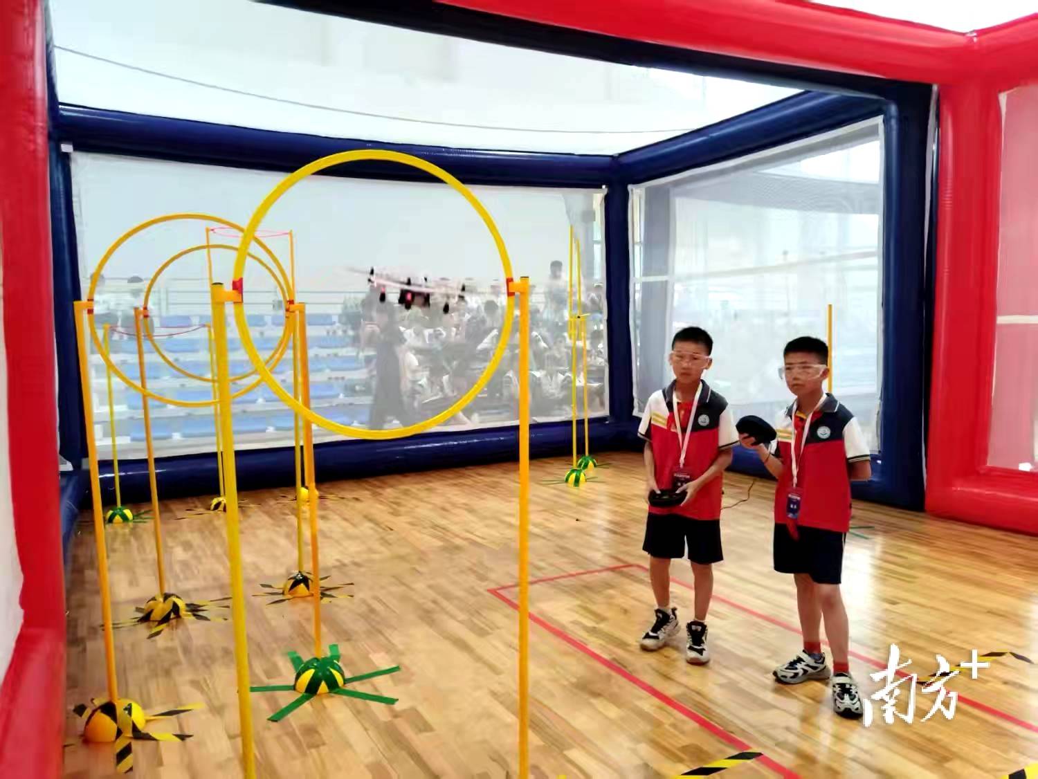 小学生无人机操作入门(小学生无人机操作技能挑战赛)