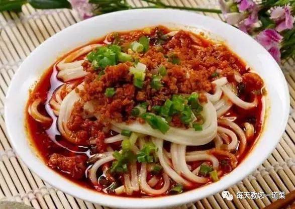 _面条碗底调料配方大全_面条碗图片
