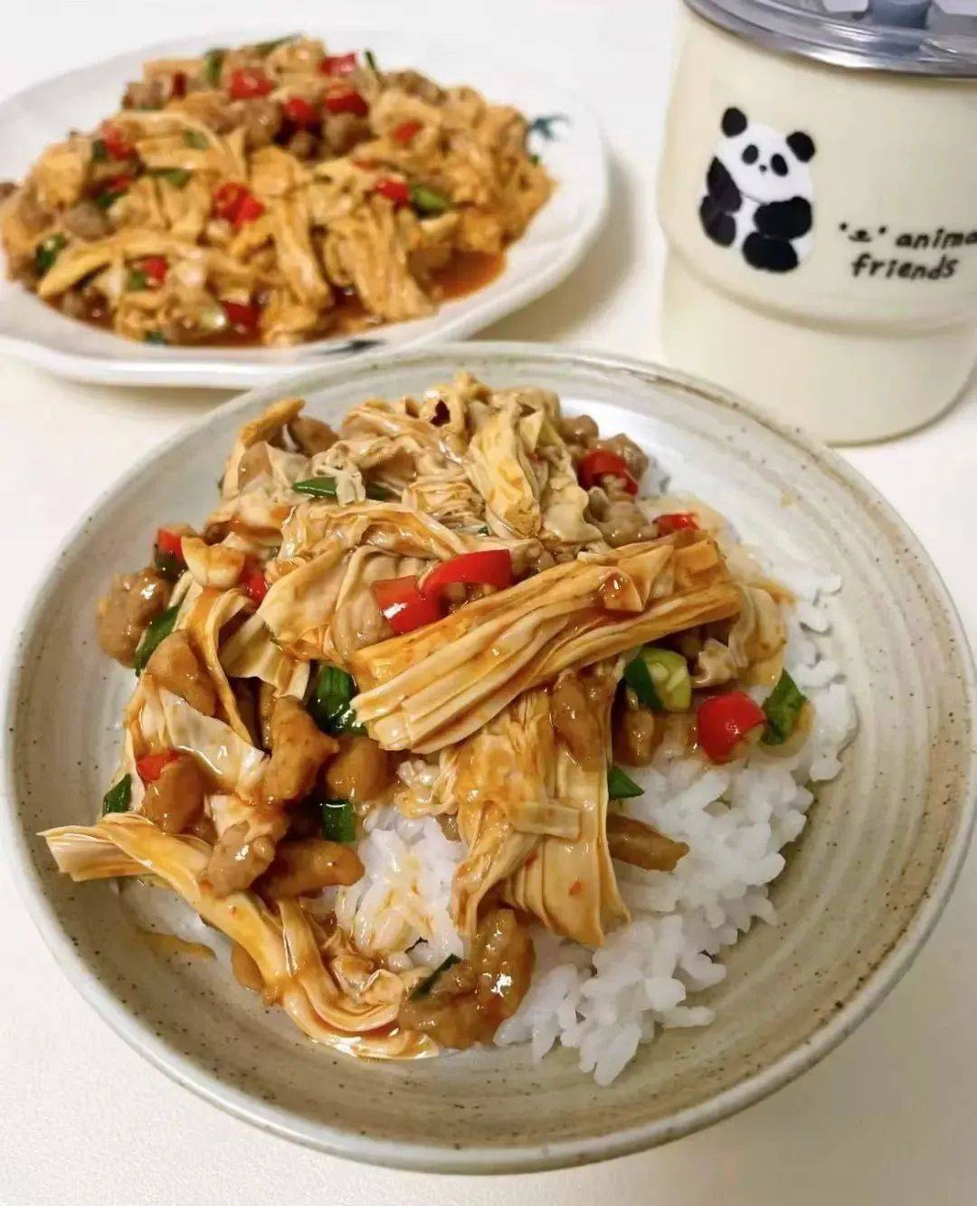 爱吃腐竹？它热量竟比猪大肠高！制作过程你