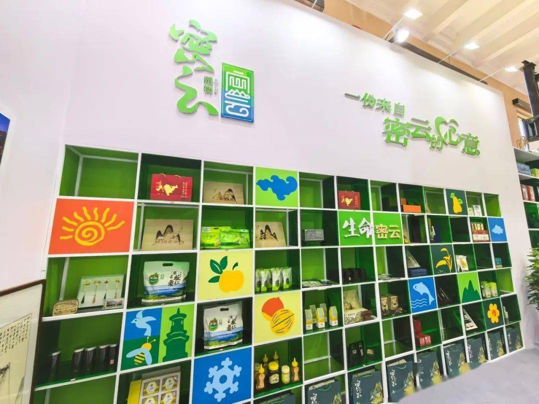 男人如何展现魅力展示吸引力__如何展现自己的魅力