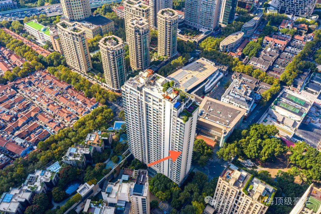 新天地【翠湖天地嘉苑】前排约325㎡湖景大平层丨横厅设计百平大客厅_TheManor_户型_中心