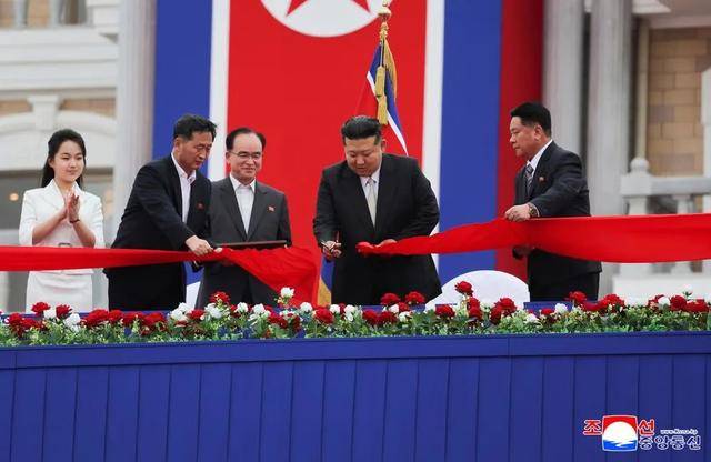 金正恩揭幕重大旅游项目，夫人李雪主“复出”